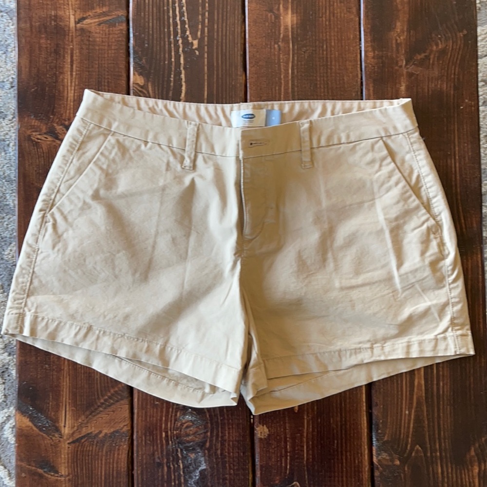 Old Navy khaki shorts